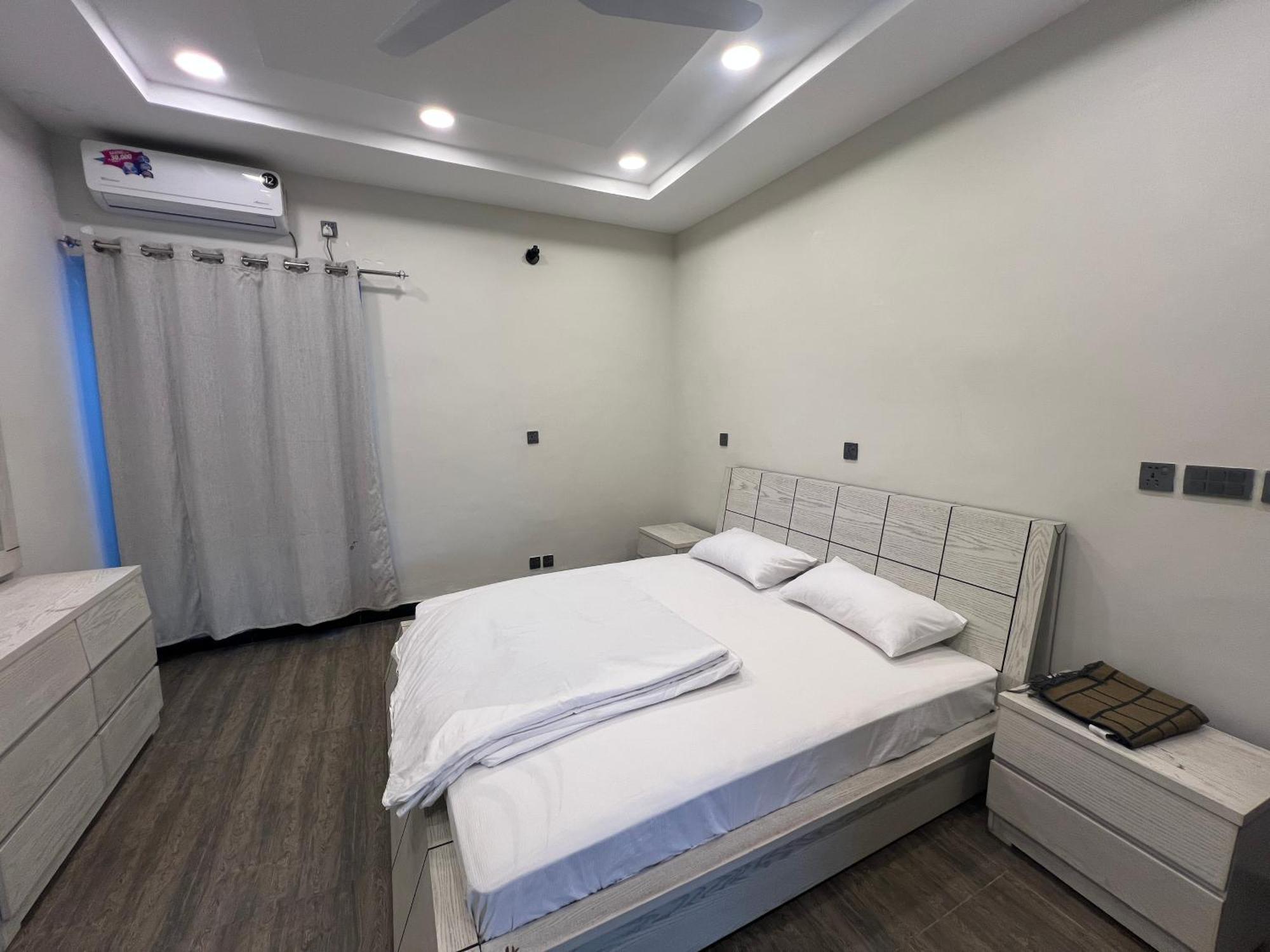 Deluxe King Room In Silverscape Residence Rawalpindi Exterior foto