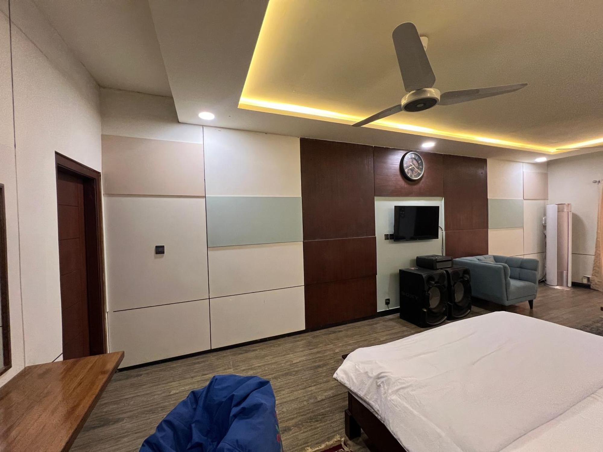 Deluxe King Room In Silverscape Residence Rawalpindi Exterior foto